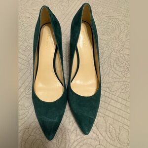 Nine West Green Suede Heels Classic Pointed Toe